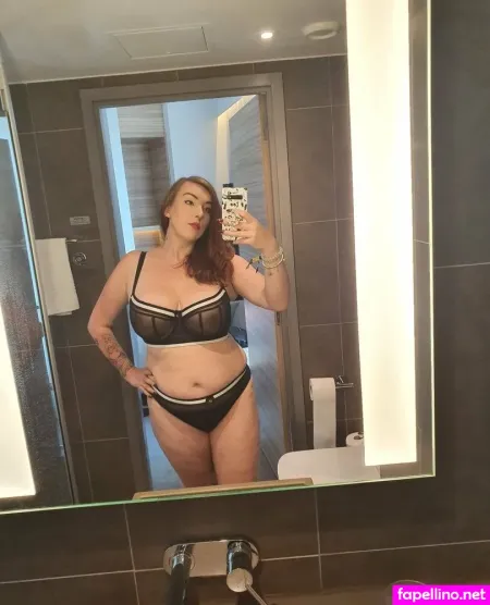 Rosie Leigh X OnlyFans Thumbnail #Ib8j3IsPVz