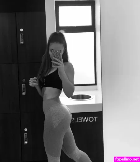 Rosie Lewis OnlyFans Thumbnail #HthyHoMxDa