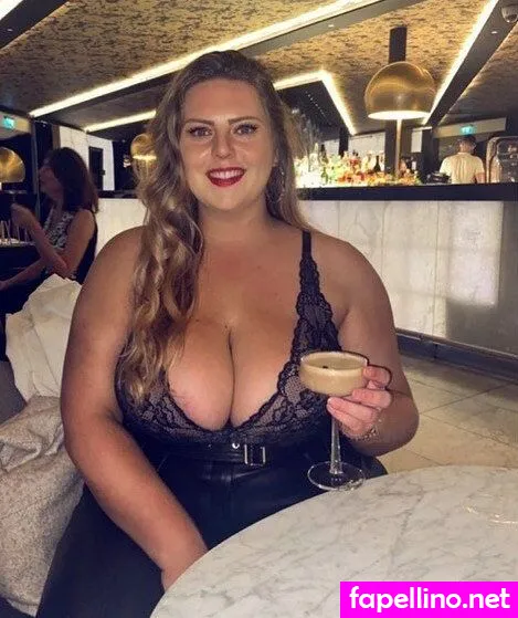 rosannajoyx Nude Leaked OnlyFans Photo #8I4dcdrAVg