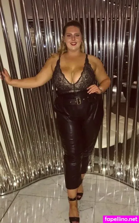 Rosie Osborn OnlyFans Thumbnail #GfgVn11h3x