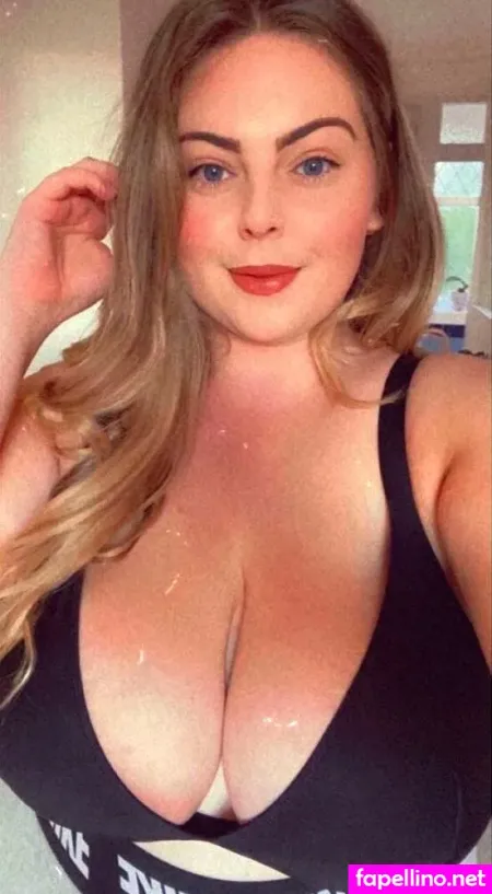 Rosie Osborn OnlyFans Thumbnail #rFB8z6PsAq