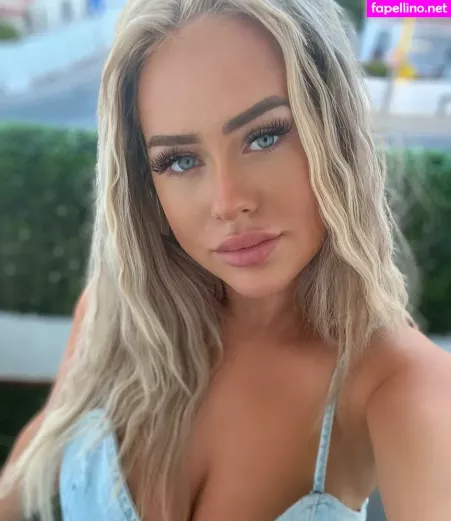 Rosie Rendell OnlyFans Thumbnail #4uxFgYUAeI