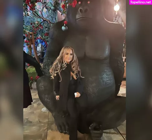 Rosie Rendell OnlyFans Thumbnail #ZvBqZxX4sm