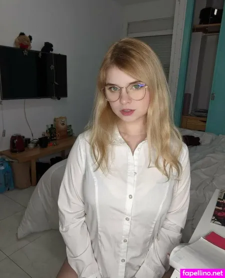 Rosie Wettie OnlyFans Thumbnail #CeeBWdxCK8