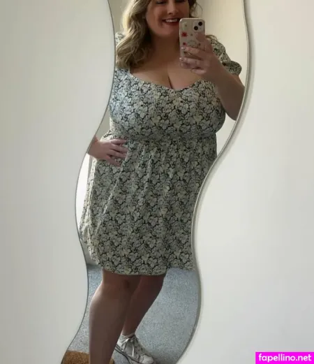 Rosie Wise 1 OnlyFans Thumbnail #6TslQn0jUX