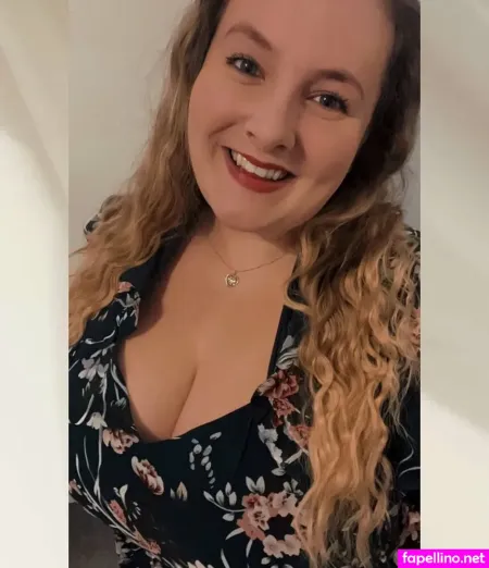 Rosie Wise 1 OnlyFans Thumbnail #G5JHWcgJm4