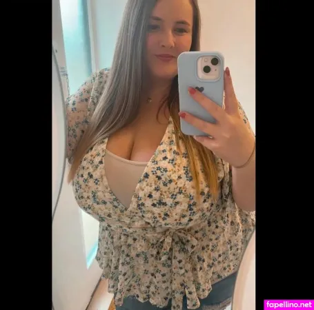 Rosie Wise 1 OnlyFans Thumbnail #edfLJpU3GA