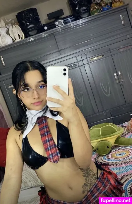 Rosiebaee OnlyFans Thumbnail #9GdKBEHPvc