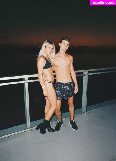 Rosiebones OnlyFans Thumbnail #VpAUUbWJ9g