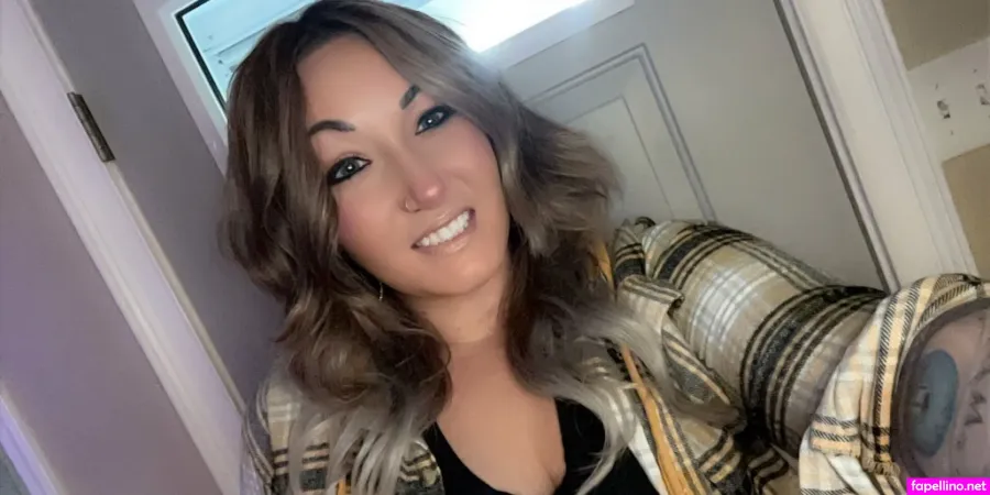 Rosiee Mquinn OnlyFans Thumbnail #xMwo0uJWal