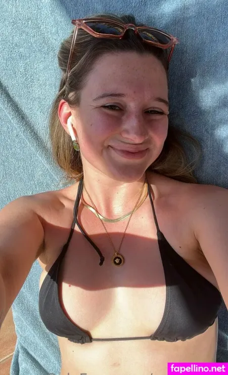 Rosieesunday OnlyFans Thumbnail #NOUmLUDyrI