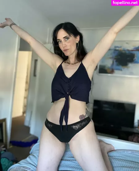 Rosiefinchgirl OnlyFans Thumbnail #AugyGqDfrN