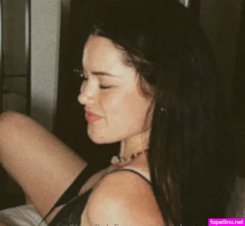 Rosiehuesmoments Main Profile Photo