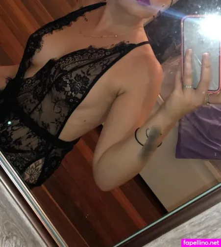 Rosielee9 OnlyFans Thumbnail #Zl2w34sWjc