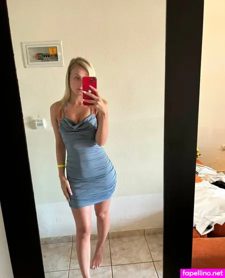 Rosiemaemiles OnlyFans Thumbnail #DT1K78Aut2