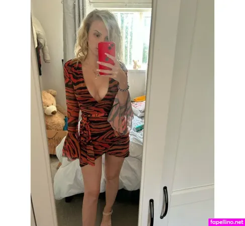 Rosiemaemiles OnlyFans Thumbnail #LriKlWYS8c