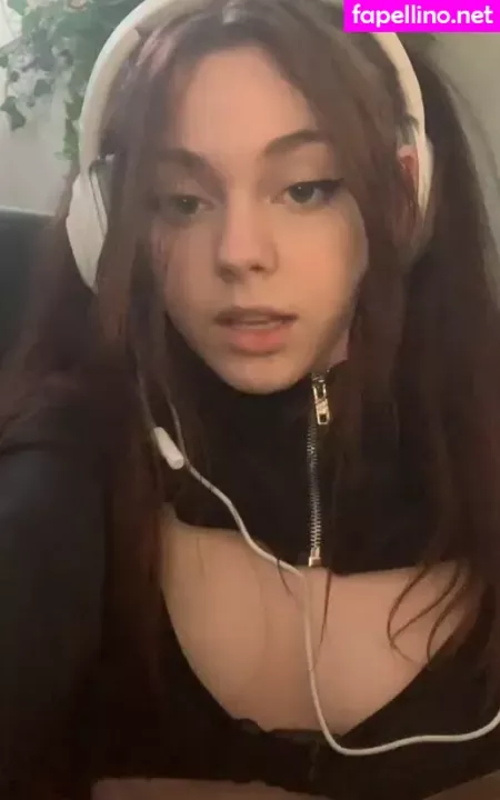 Rosiemx X OnlyFans Thumbnail #JlhwLOAvTC