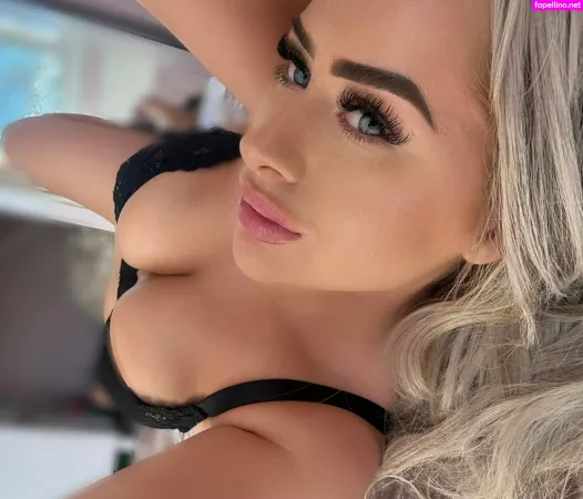 Rosierendallxo OnlyFans Thumbnail #EgovgfWlnp