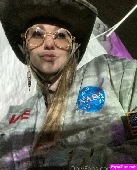 Rosifox OnlyFans Thumbnail #EBJg31447C