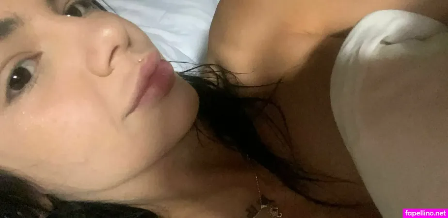 Rosinavaliente2 OnlyFans Thumbnail #kw2k5ZU7Kj