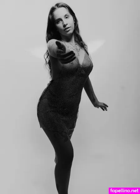 Roslynroseofficial OnlyFans Thumbnail #CD7XW3A2qZ