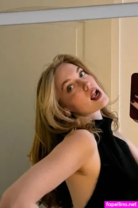 Rosmarie Sz OnlyFans Thumbnail #4XB08Ebdkt