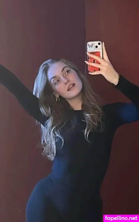 Rosmarie Sz OnlyFans Thumbnail #XBBE6zIPGD