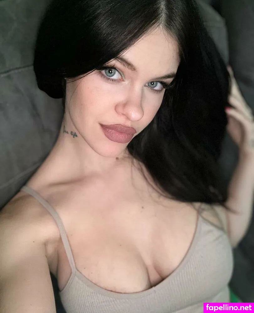 Rossavaxx Nude Leaked OnlyFans Photo #0G9lQ37yPO