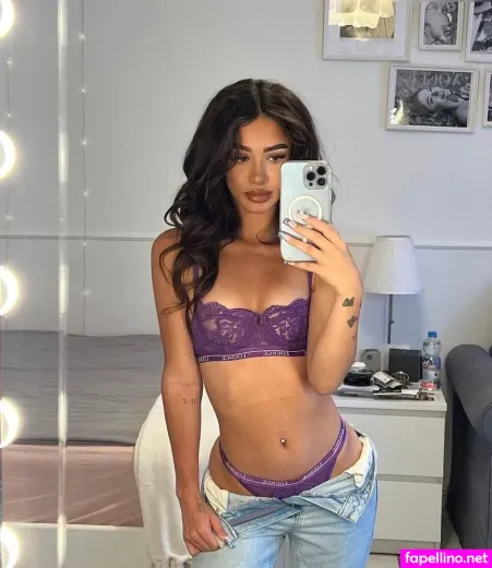 Rossellaml OnlyFans Thumbnail #By91aWTUSO