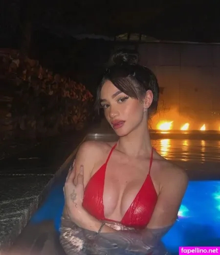 Rossellaml OnlyFans Thumbnail #NAFxC1HWBW