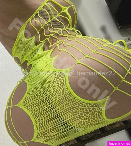 Rosslyn Hernandez OnlyFans Thumbnail #i42brNsJUd