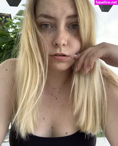 Rosy Blondbabe OnlyFans Thumbnail #4qc6RhVRWO