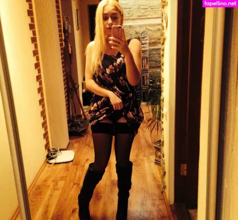 Rosy Blondbabe OnlyFans Thumbnail #AhkEbGfn8F