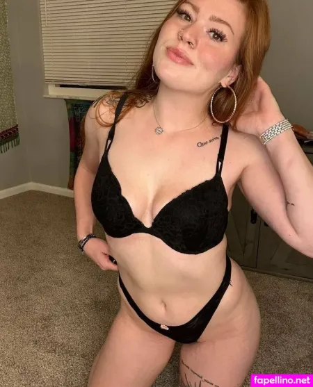 Rosy Official OnlyFans Thumbnail #8LdXcN2MvK