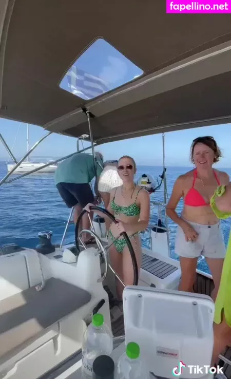 Rosyshimmer OnlyFans Thumbnail #9O2ZlJrE5B