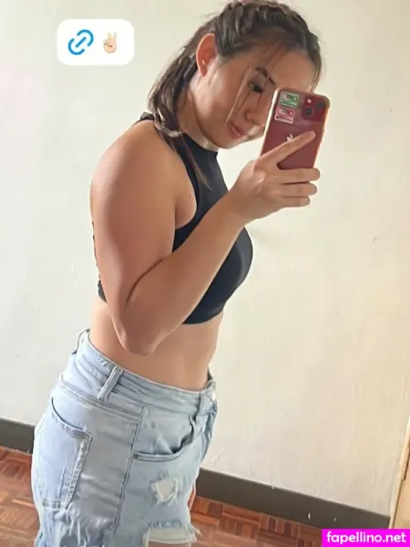 Rosyulina OnlyFans Thumbnail #9bgx6fL2fS
