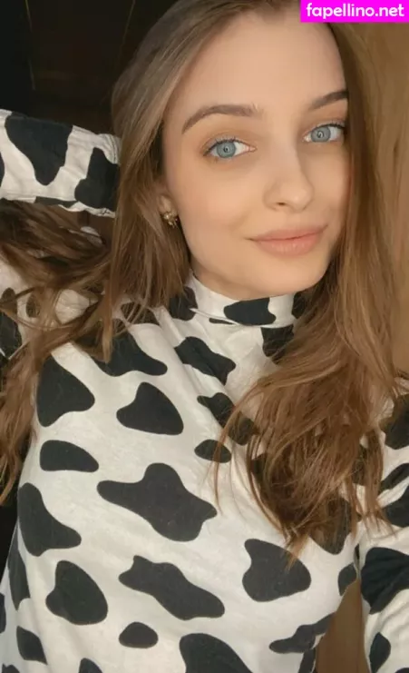 Rosyxoxox OnlyFans Thumbnail #bNBcK1JoZC