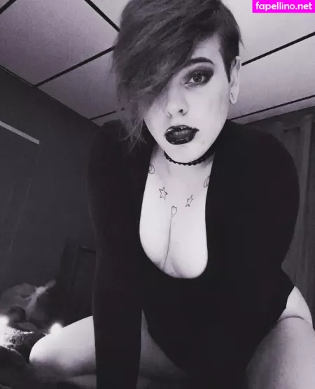 Rowan OnlyFans Thumbnail #YxfAOjALlB