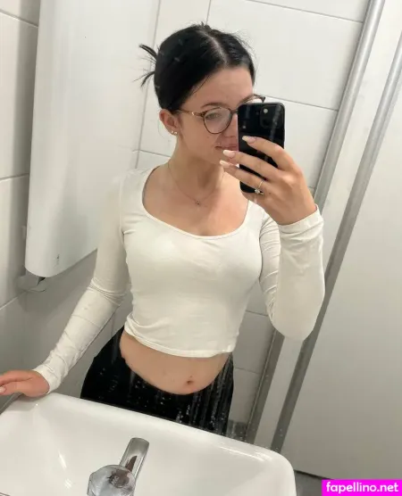 Rox Black OnlyFans Thumbnail #roqp8SBIka