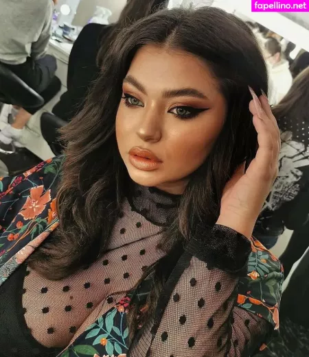 Roxana Elena OnlyFans Thumbnail #BXeXZctupE