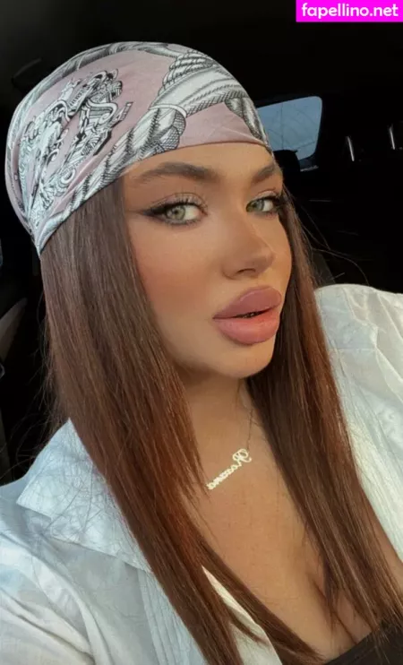 Roxana Elena OnlyFans Thumbnail #GJgfMmFMKy