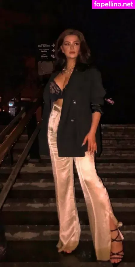 Roxana Elena OnlyFans Thumbnail #SnhpeLjfpr