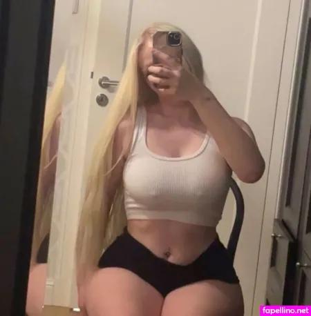 Roxana Lawniczak Main Profile Photo