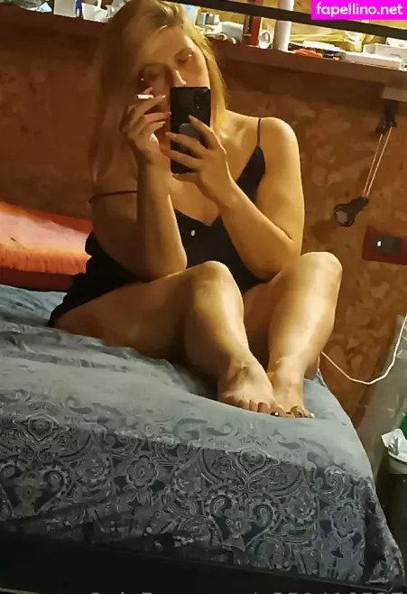 Roxana Marlb Official OnlyFans Thumbnail #lxRuMyMB0w
