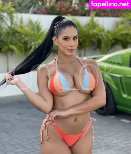 Roxana Ventura OnlyFans Thumbnail #SDe1pn1oMW