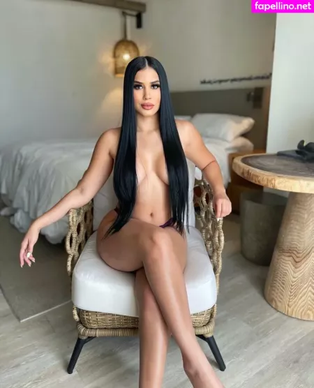 Roxana Ventura OnlyFans Thumbnail #YnrFcisUE4