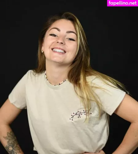 Roxane Asmr OnlyFans Thumbnail #p0wUxcXgzk