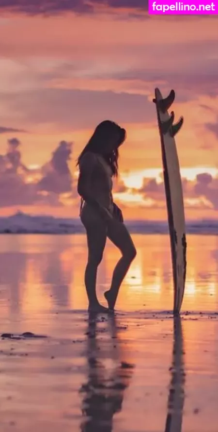 Roxane Asmr OnlyFans Thumbnail #u2HlCgyb0I