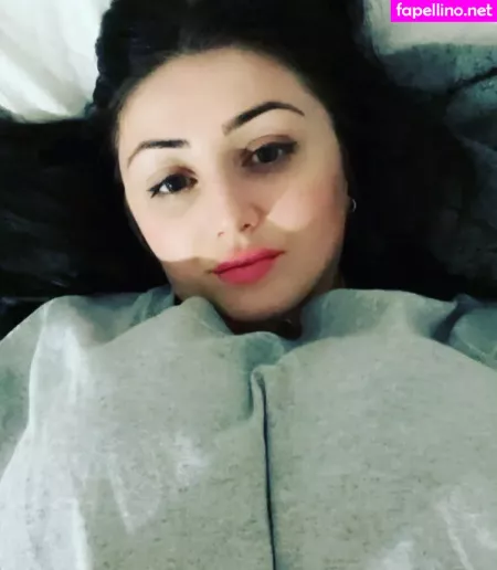 Roxanne Heaven 1 OnlyFans Thumbnail #S2fznz77Ns