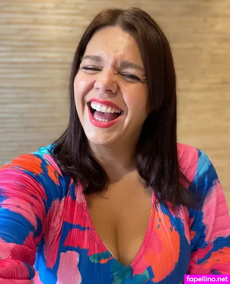 Roxanne Hoyle OnlyFans Thumbnail #EYkQ1uYxVk